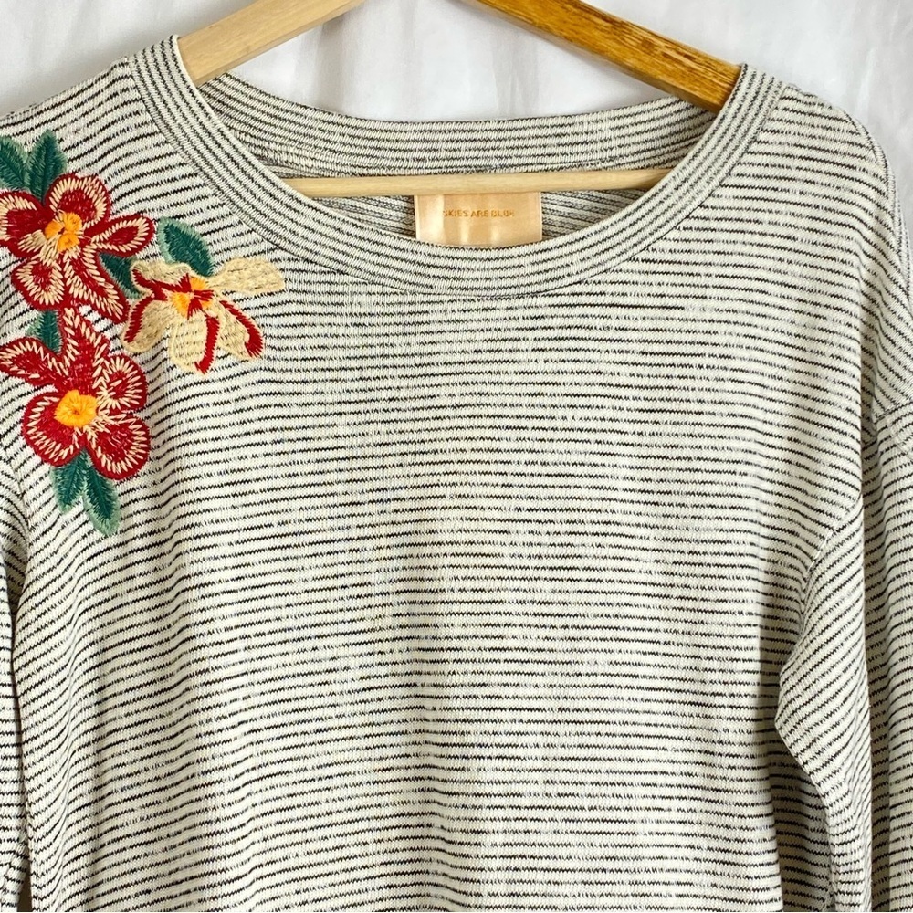 Skies Are Blue Womens Knit Top Stripe Embroidered Ruffle Pullover Shirt Size XS - Picture 9 of 16